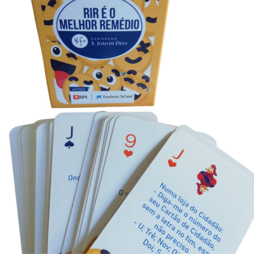 Compra Solidária - Jogos - Baralho de Cartas Temático - Rir é o Melhor  Remédio